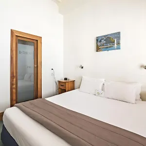 The Cambridge & Backpackers Hostel Wellington